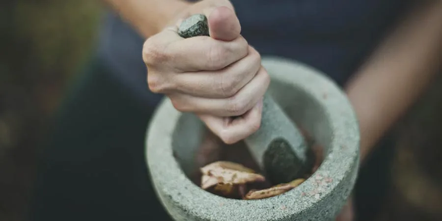 Handling Herbs Handling Herbs